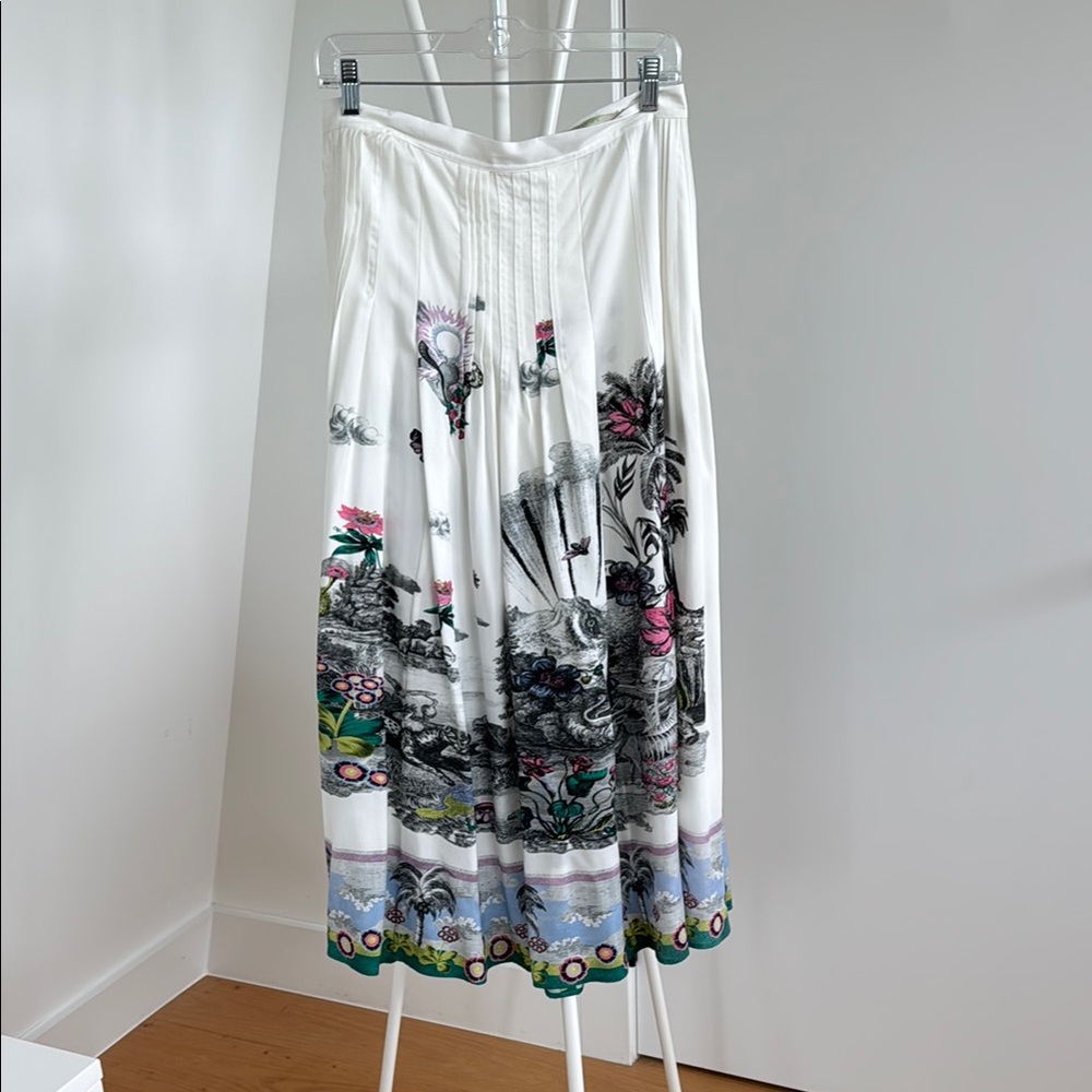 Chufy White Floral Skirt